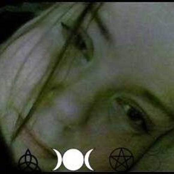 Meet your Posher, Lily - Picture 1 of 1